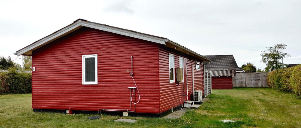 Charmerende Sommerhus I Øster Hurup Exterior foto