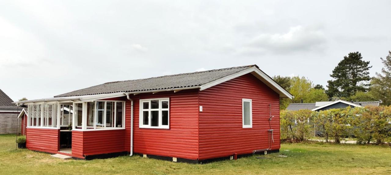 Charmerende Sommerhus I Øster Hurup Exterior foto